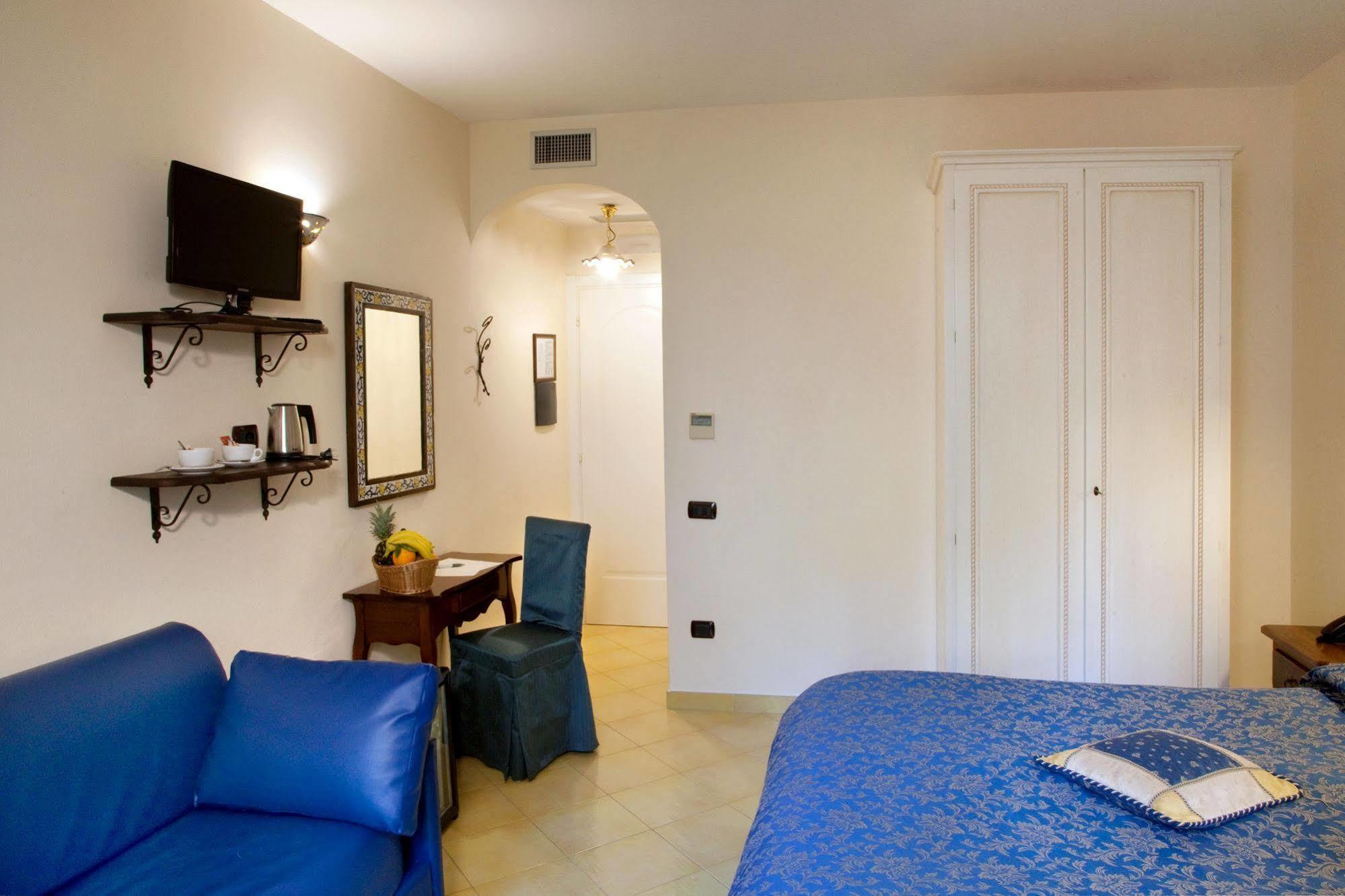 Albergo L'Antico Convitto Amalfi Exterior photo